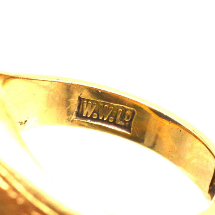 1960s 18ct Gold Signet Ring with Laplis Lazlui Intaglio of a Wolf | Parkin and Gerrish (UK)
