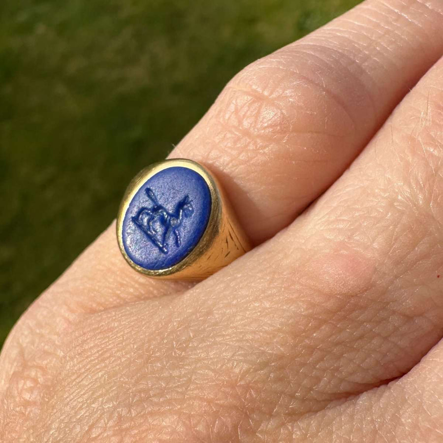 1960s 18ct Gold Signet Ring with Laplis Lazlui Intaglio of a Wolf | Parkin and Gerrish (UK)