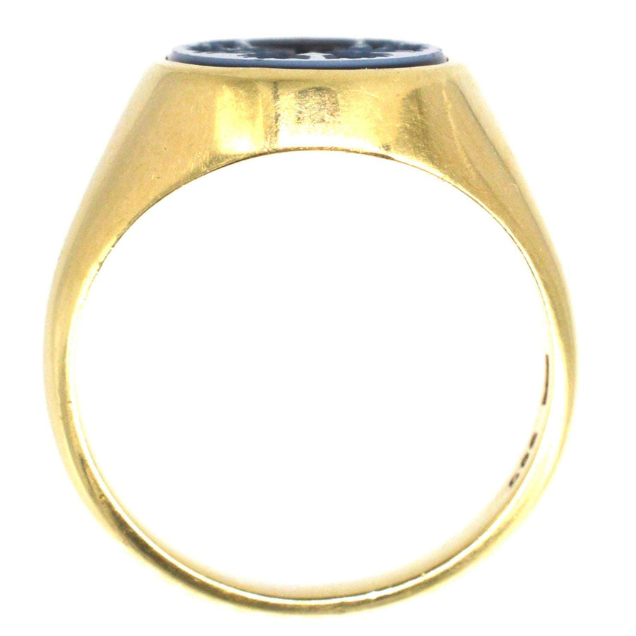 Early 20th Century 14ct Gold Sardonyx Signet Ring with Armorial Intaglio Crest